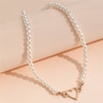 thumbnail image 5 of Collier Ras du Cou Imitation Perle Tendance Cœur d'Amour pour Femme Personnalité Fête Mode Collier Clavicule Collier Perles Cadeau, 5 of 5