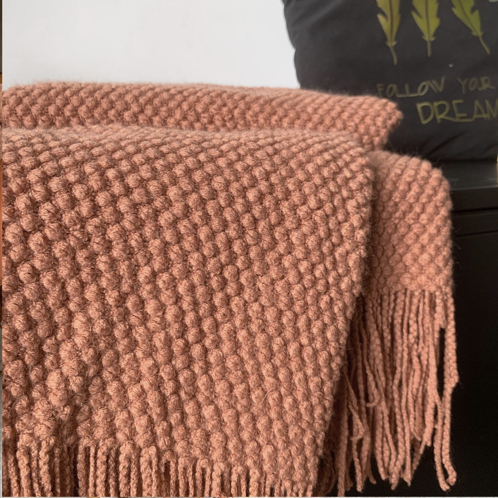 LOMAO Textured Knitted Throw Blanket – Cozy Caramel Rust Home Decor