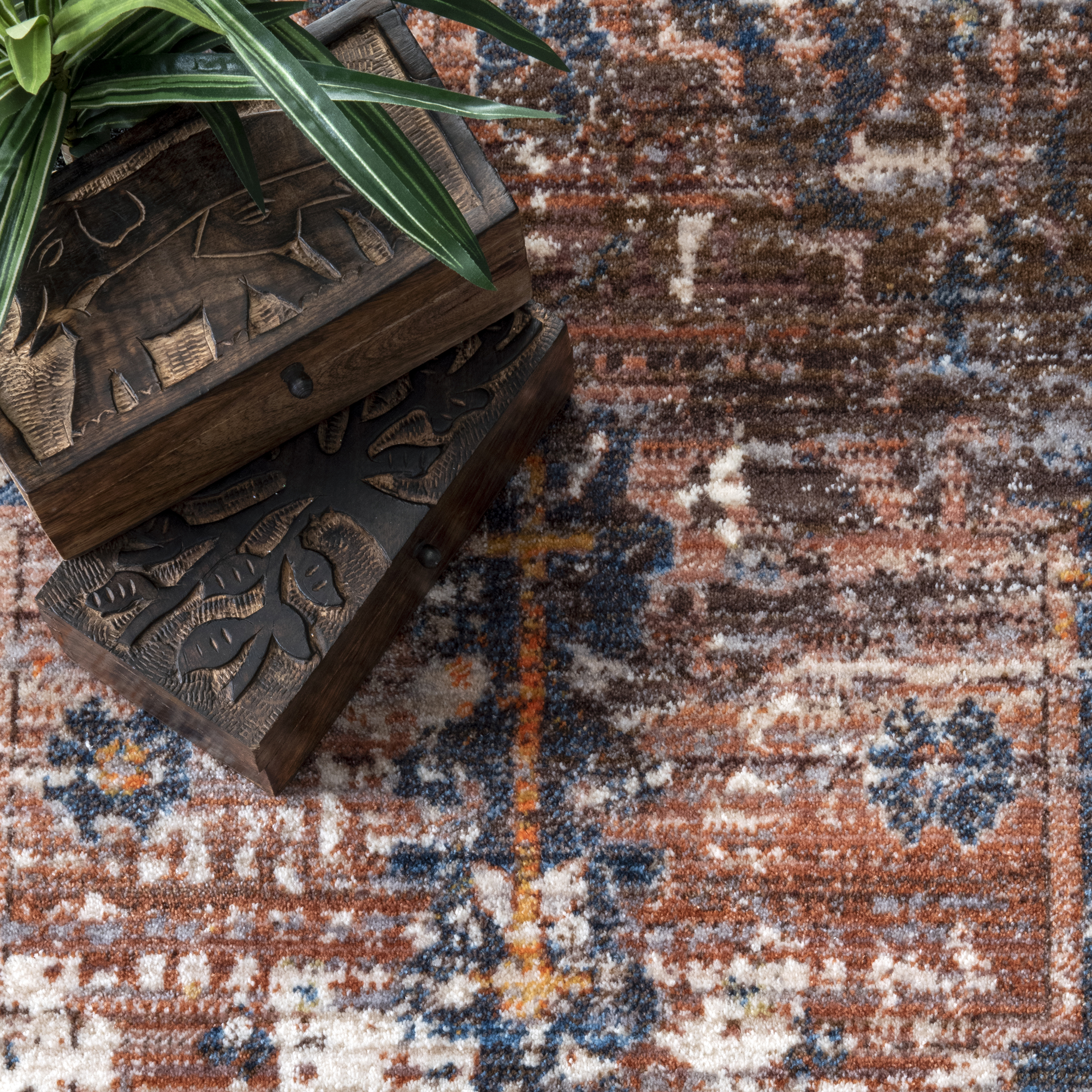 nuLOOM Mystic Vintage Medallion Area Rug, 5' x 7' 9", Rust