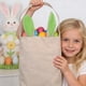 thumbnail image 1 of Bolsa de lona con diseño de conejos de Pascua | Organizador para guardar huevos | Tela a cuadros suave y duradera | Ligera y reutilizable | Blanco, rosa, verde y azul | 30 x 30 cm | Alternativa a, 1 of 6