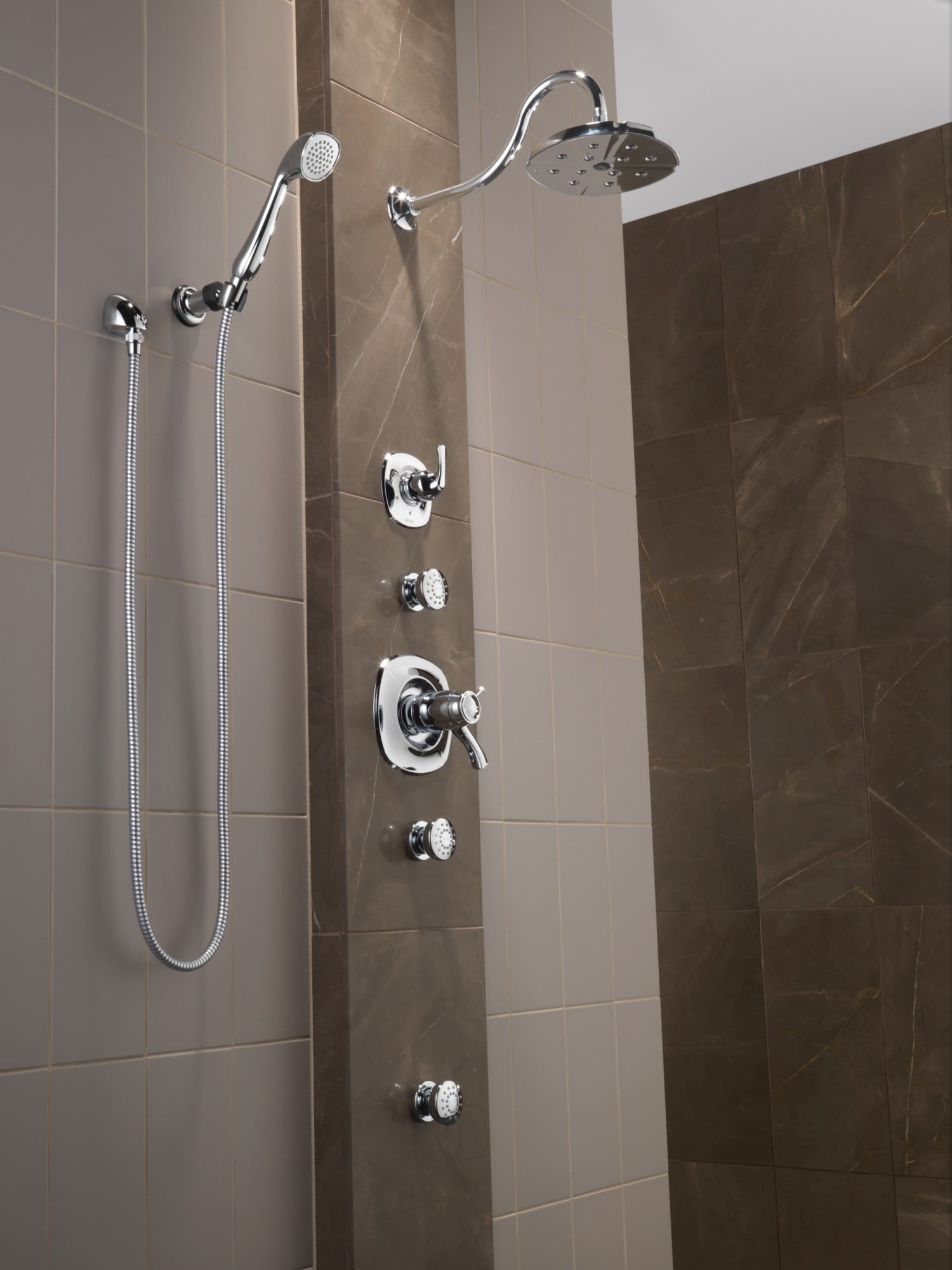 Delta Rp61274 2.5 GPM 8" Wide Single Function Shower Head - Chrome
