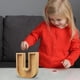 thumbnail image 5 of Lata de ahorro de madera con letras en inglés y cristal transparente., 5 of 6