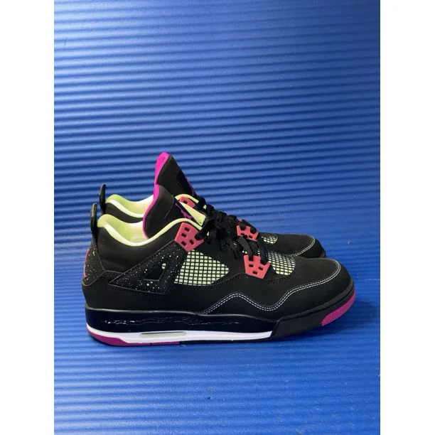 Size 9.5Y- GS N I-K-E A i r-Jor-dan 4 Retro 30TH GG Black / Fuchsia 705344-027
