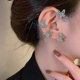 thumbnail image 4 of Pendientes de mariposa de metal dorado y plateado sin perforación Yashi con clip de circonita brillante, 4 of 5