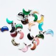 thumbnail image 2 of Pendentifs en Pierre Forme de Lune Colorée Mini Charme Pierre Précieuse Boucles d'Oreilles Accessoires Fait Main pour Femmes Rouge et Vert, 2 of 9