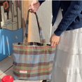 thumbnail image 3 of Bolso de mujer de gran capacidad de invierno 2024 nuevo bolso de mano a cuadros de lana retro bolso de mano bolso de hombro, 3 of 5
