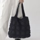 thumbnail image 3 of Bolso Hombro Acolchado Algodón para Mujer Ligero Gran Capacidad Con Apertura Cordón Citas Invierno, 3 of 7