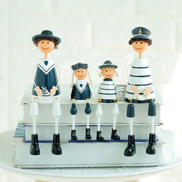 Miniaturas Estatuas de toda la familia Diseño Estilo marino Estatuilla de madera Artes decorativas Hogar Oficina Coche Adorno Regalo para amigos Novia 4 piezas Sentado