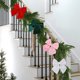 thumbnail image 1 of Lazo navideño grande de terciopelo para coronas y árboles - Pack de 4 lazos flocados en rojo, verde, rosa y blanco para decoración navideña interior al aire libre, 1 of 6