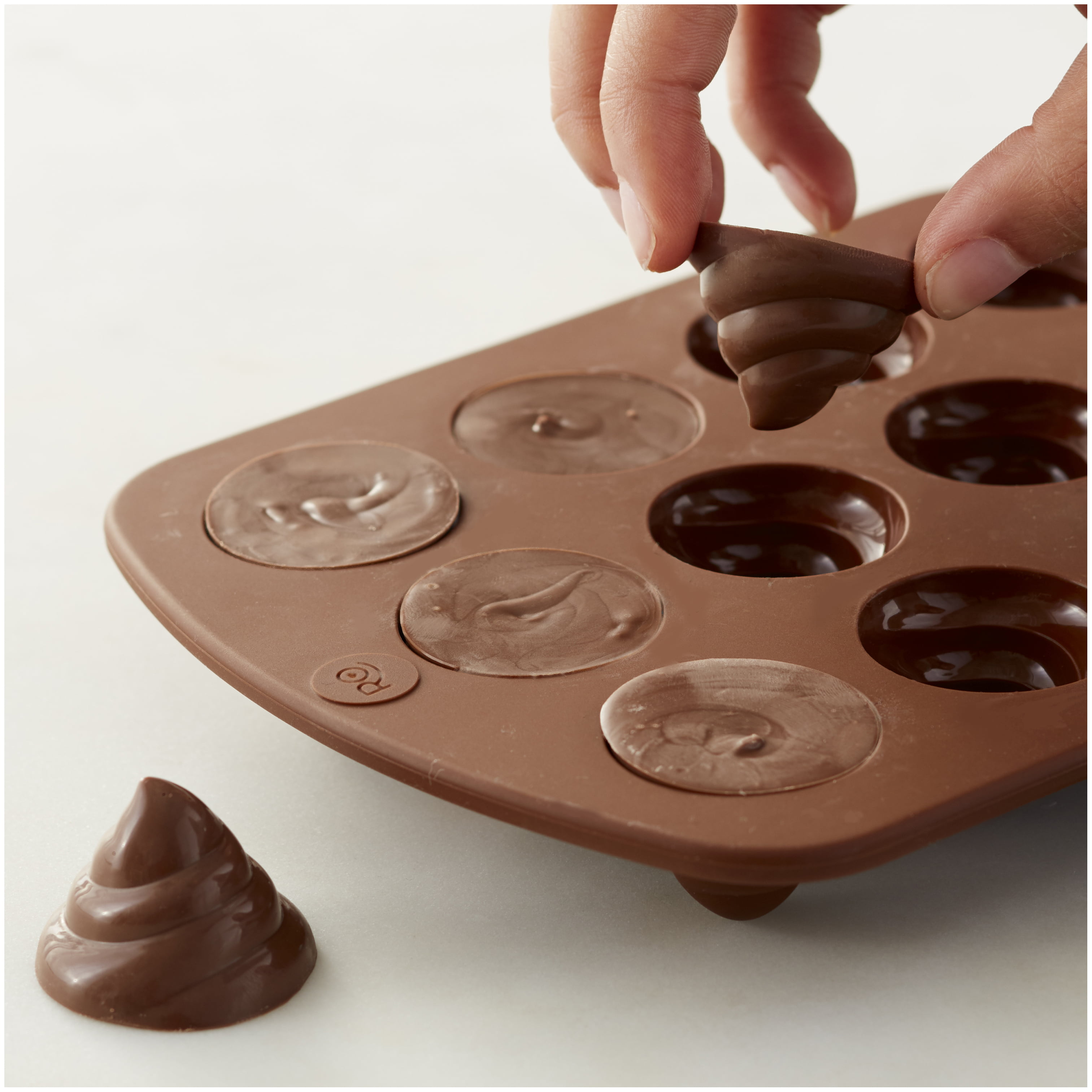 Silicone Funy Emojis Chocolate Candy Molds: Silicone Baking Molds
