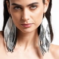 thumbnail image 2 of VANGANIA Aretes largos mujer de plumas joyería fina ideal en regalos para mujer, 2 of 5