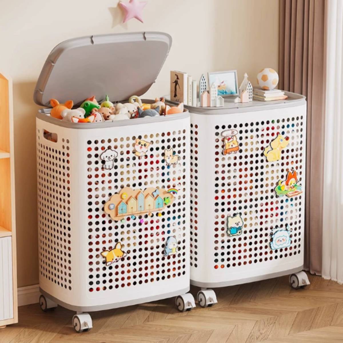 Sentk 67L Large Rolling Laundry Hamper with Wheels & Handle - Mobile Storage Basket for Teens, Adults, Dorm, Bathroom, Bedroom - White Plastic Organizer Bin