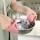 thumbnail image 2 of Clips de silicona de color sólido para el hogar Guantes para microondas Guantes protectores Guantes de silicona Guantes aislantes del calor, 2 of 3
