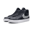 thumbnail image 2 of NIKE MENS Zoom Blazer Mid SB "Mason Silva" DZ7260 400 DZ7260 400 from Stadium Goods, 2 of 8