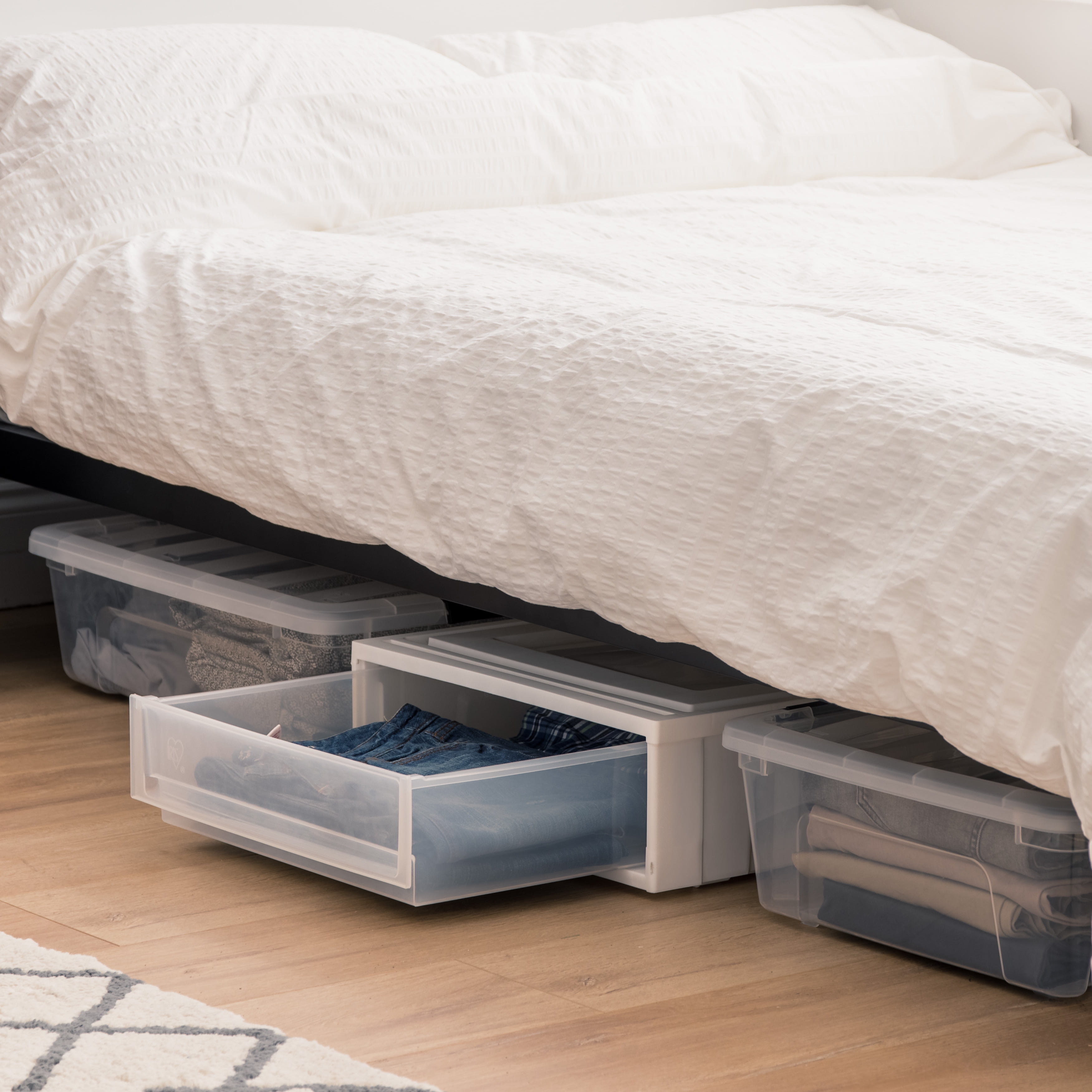 IRIS USA, 27.5 Qt Under Bed Storage Containers, Plastic Storage Drawer, White Chest