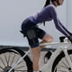 thumbnail image 3 of Bolsa de Pierna de Gran Capacidad para Deportes Al Aire Libre y Ciclismo, Material de Pu Impermeable, Correa Ajustable, Almacenamiento Multibolsillos, 20 X 13 X 5 Cm, Ideal para Mujeres - Rojo, Negro, 3 of 7