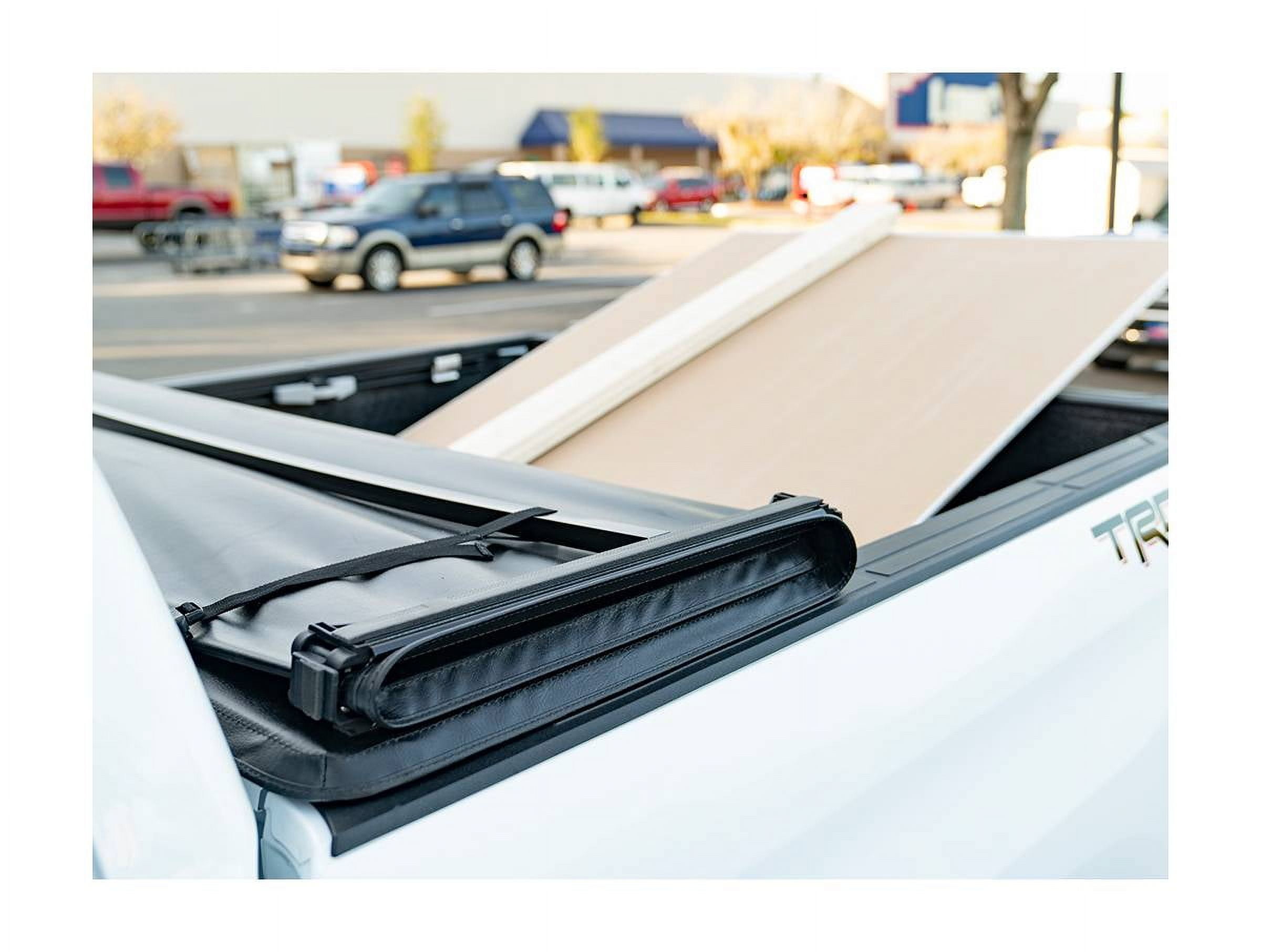 Gator 61311 SFX Tri-Fold Tonneau Cover Fits 1997-2004 Ford F150/Ford F250 6'7" Bed