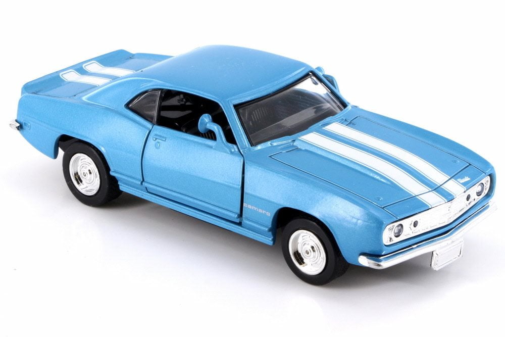 1967 Chevrolet Camaro Z-28 In A Blue 132 Scale Diecast From New Ray    New dc817