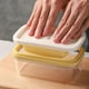 thumbnail image 4 of Cortador de mantequilla de plástico con rebanadora incorporada | Recipiente de mantequilla grande hermético con tapa para refrigerador | Caja de almacenamiento de 950 ml para mantequilla, queso, 4 of 8