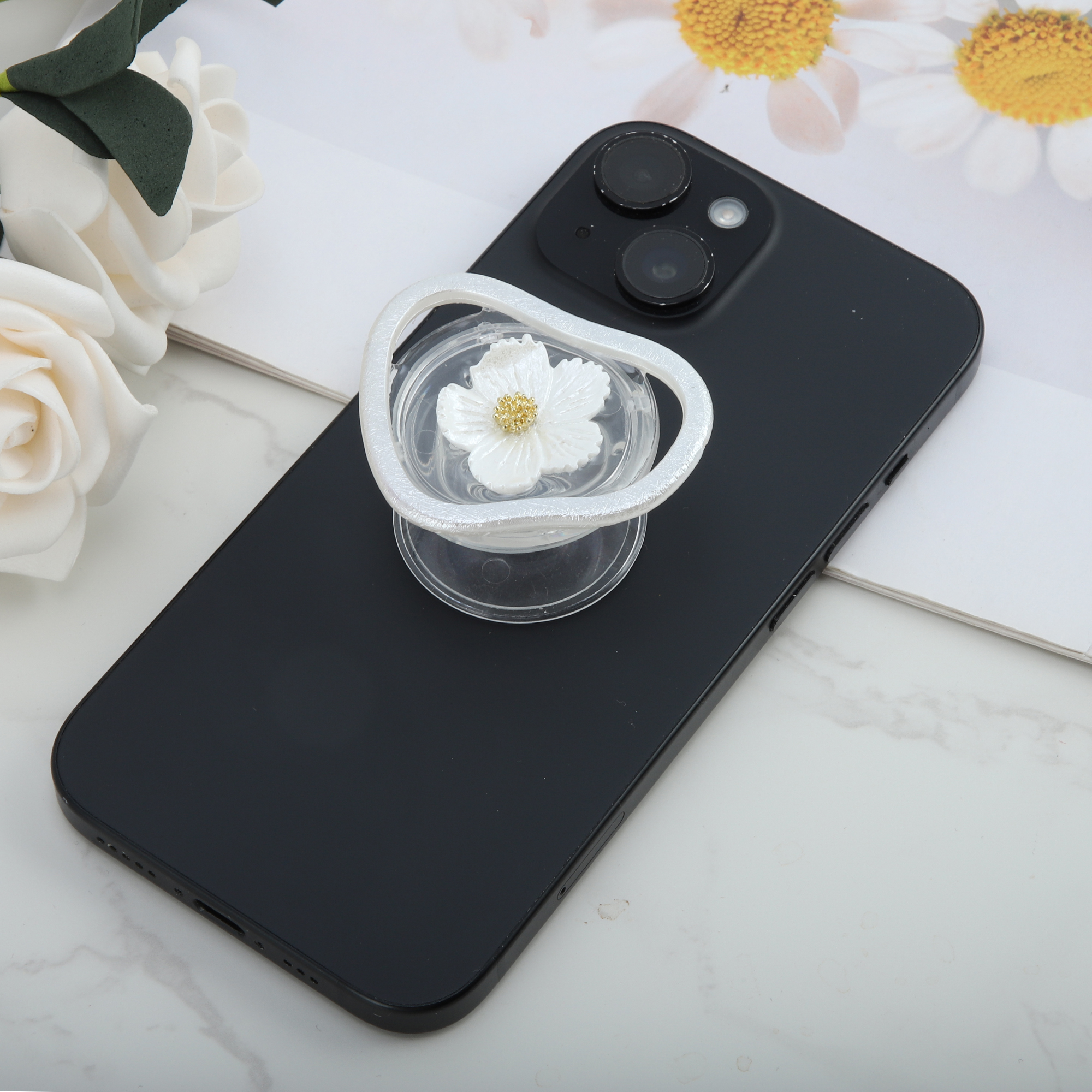 Unique Bargains Irregular Ring Shell Flower Phone Grip Beige for One-Handed Use