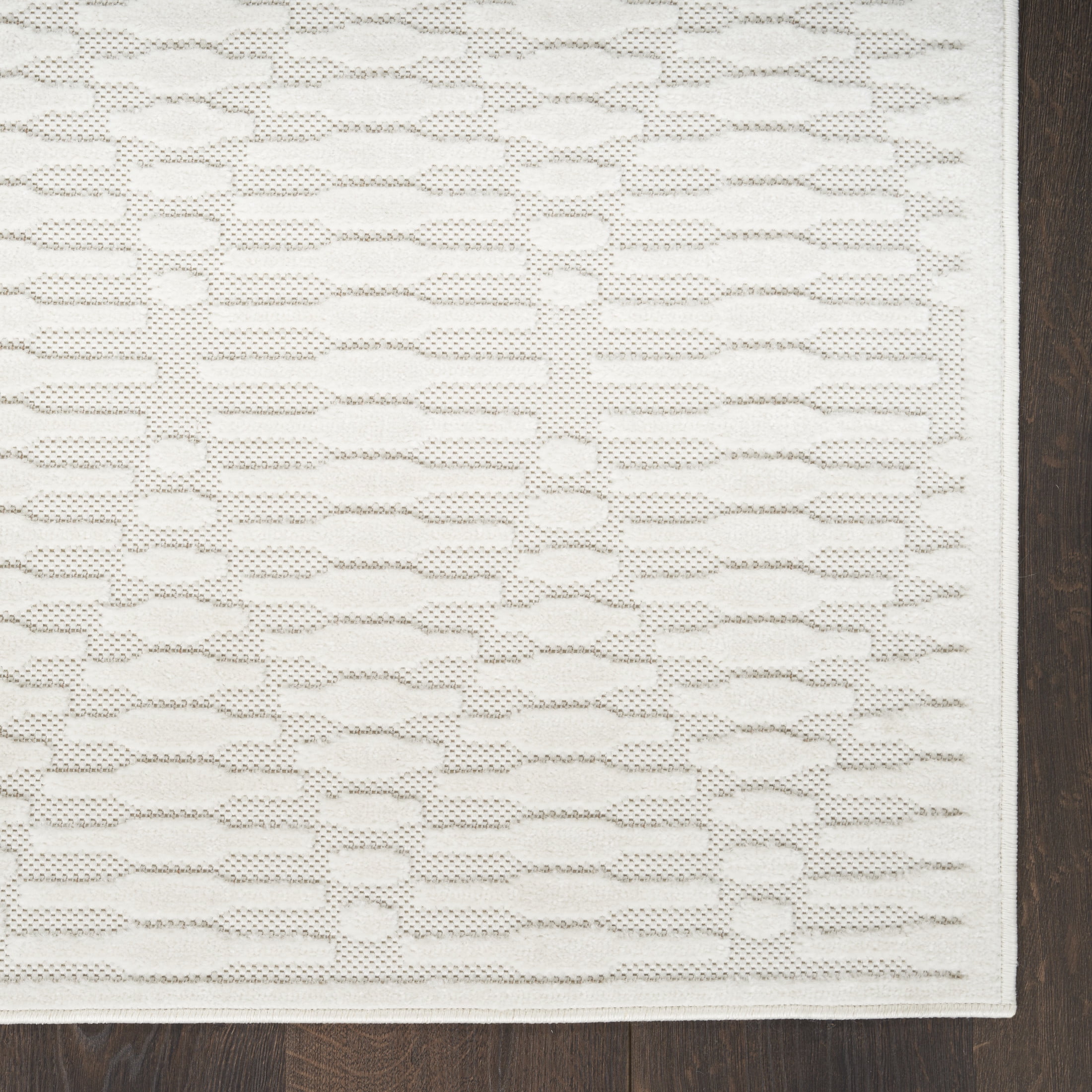 Nourison Casual 6'7" x 9'2" Ivory Modern Indoor Rug
