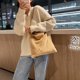 thumbnail image 2 of Retro Mujer Felpa Color Sólido Messenger Bag Invierno Cadena Bolsos (Marrón) Likrtyny Para estrenar, 2 of 9