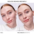 thumbnail image 2 of Serum IT Cosmetics Bye Bye Redness, calmante para la piel, 30 ml, 2 of 9