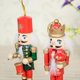thumbnail image 5 of 6pcs Cascanueces de Fiugre Juguete / Decoración Festiva / Estantes Decoraciones de Mesas, 12cm Hugo Cascanueces de madera, 5 of 9