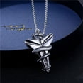 thumbnail image 2 of Collar conmemorativo de Kobe de acero inoxidable: recuerdo de moda para honrar a la estrella del baloncesto. Inspirado en Mamba Negra, 2 of 3