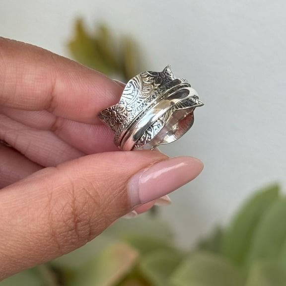 Handmade Thumb Fidget Spinner Ring for Women – Sterling Silver 925 Boho Anxiety Ring, Stress-Relief Meditation Thumb Ring, Unique Birthday Gift for Her