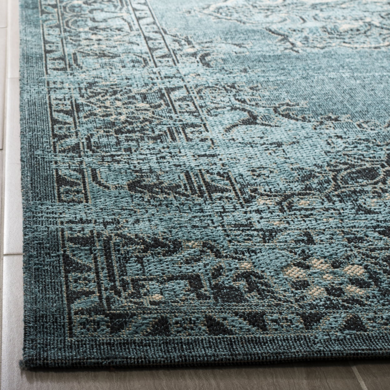 SAFAVIEH Palazzo Teague Traditional Area Rug, Yellow/Black, 8' x 11'