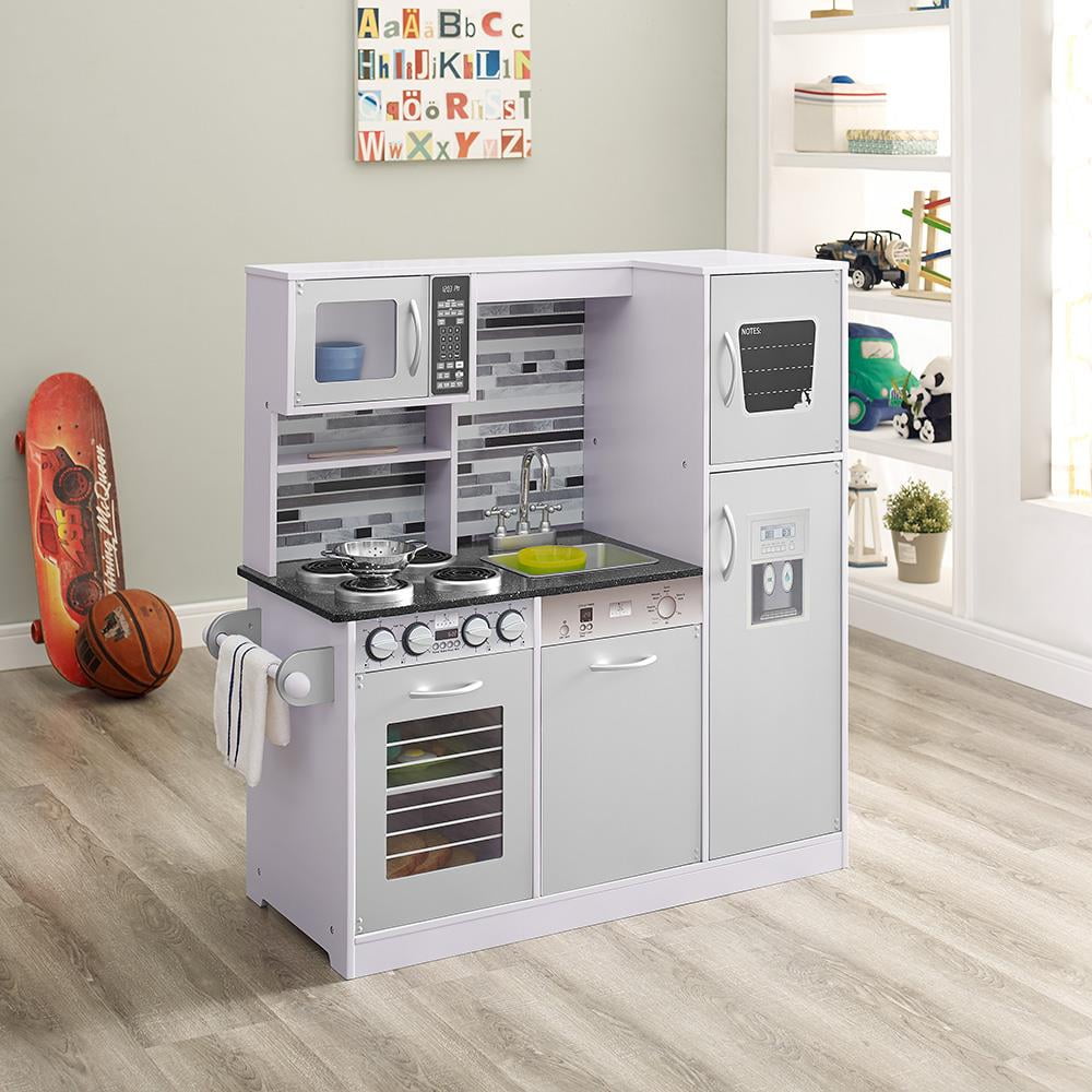 naomi play kitchen