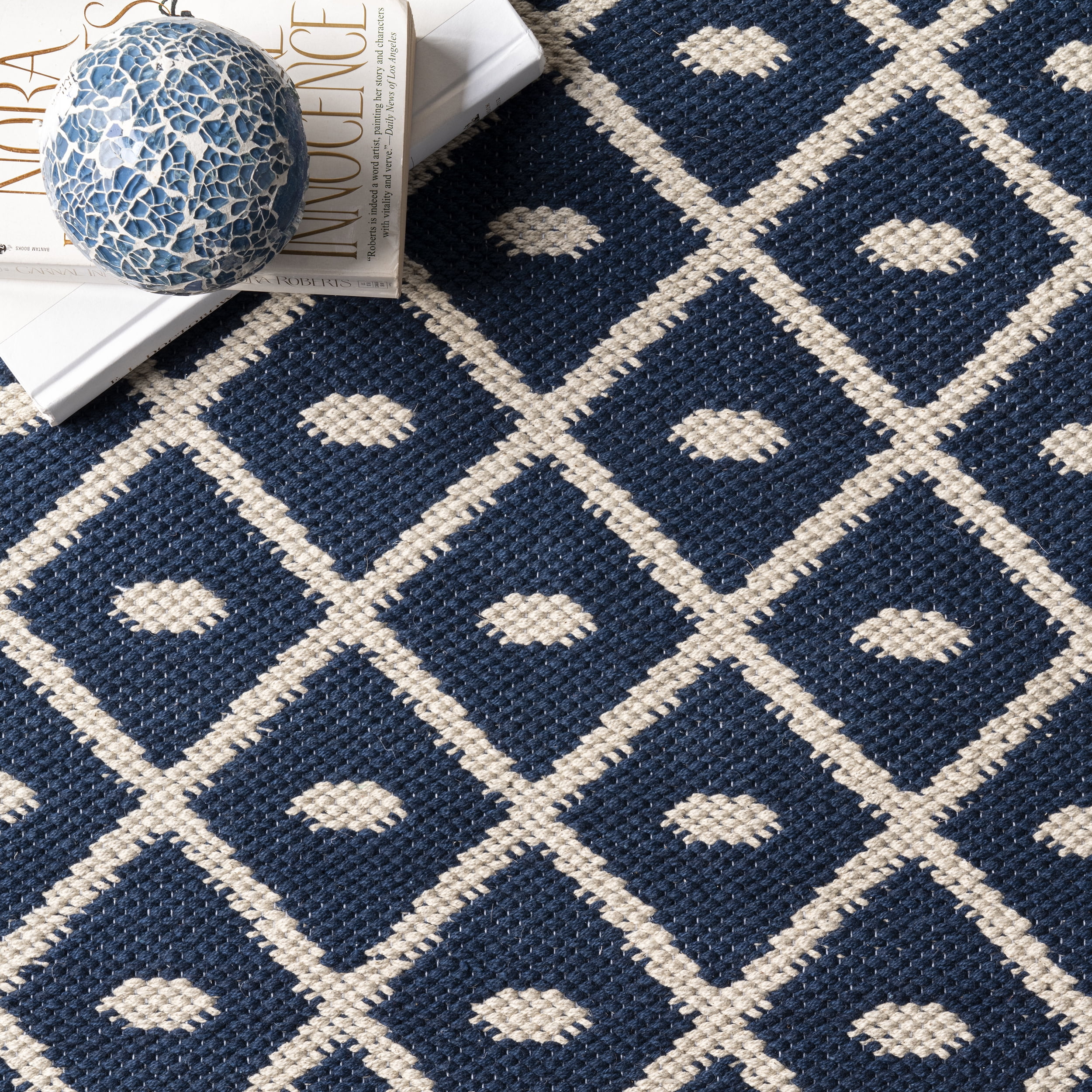 nuLOOM Quinn Flatweave Corner Tassel Area Rug, 2' x 6', Blue