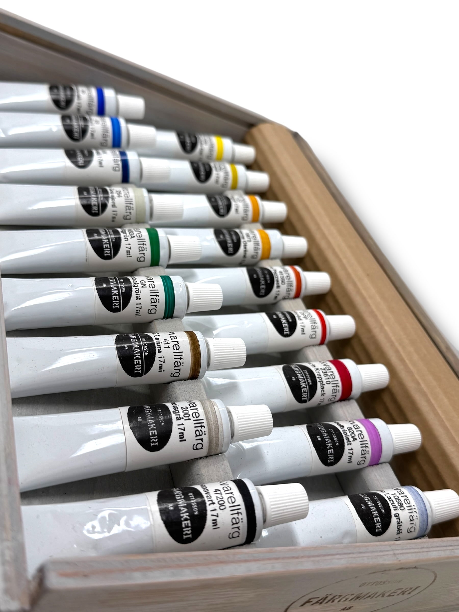Ottosson - Water Color Artist Paint Set - 18 Colors w/ Wooden Box
