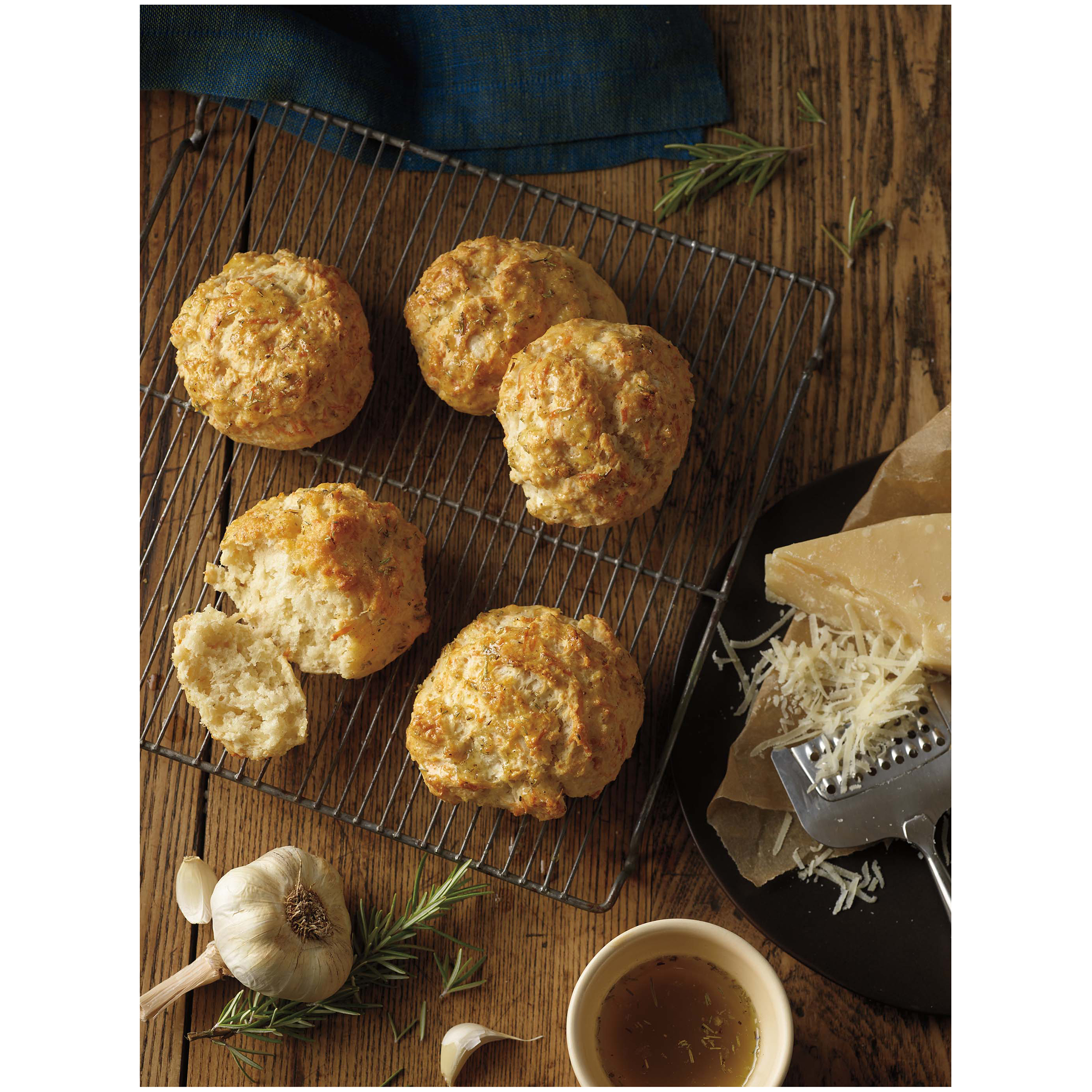 Red Lobster Cheddar Bay Biscuit Mix, Gluten-Free, 11.36 oz Box - image 4 of 7