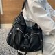 thumbnail image 2 of Bolso de hombro de cuero suave LinDeJuan retro de moda para mujer bolso cruzado de media luna con múltiples bolsillos lavados Y2K Hot Girl, 2 of 4