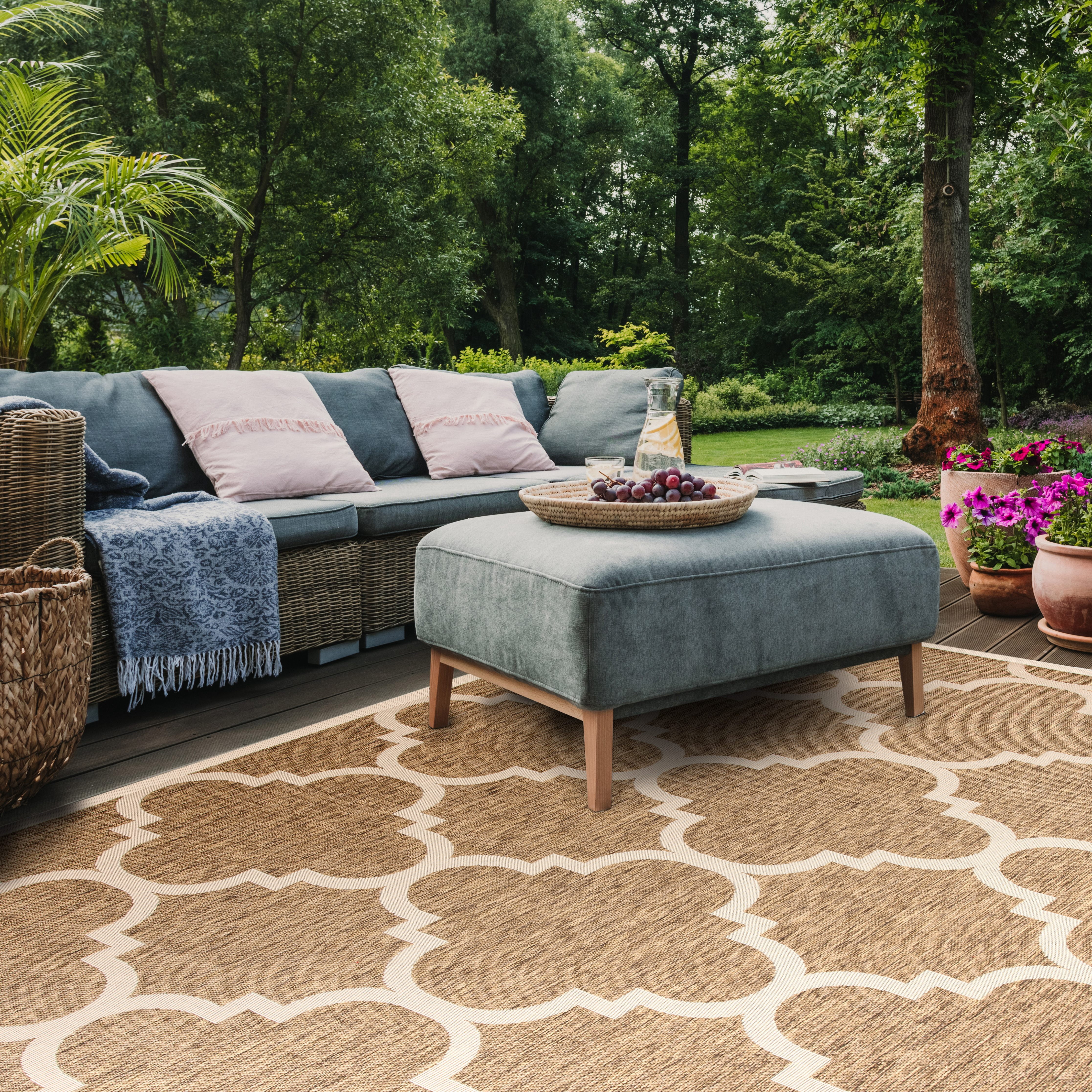 Safavieh Courtyard Becky Geometric Indoor/Outdoor Area Rug, Brown, 5'3" x 5'3" Square