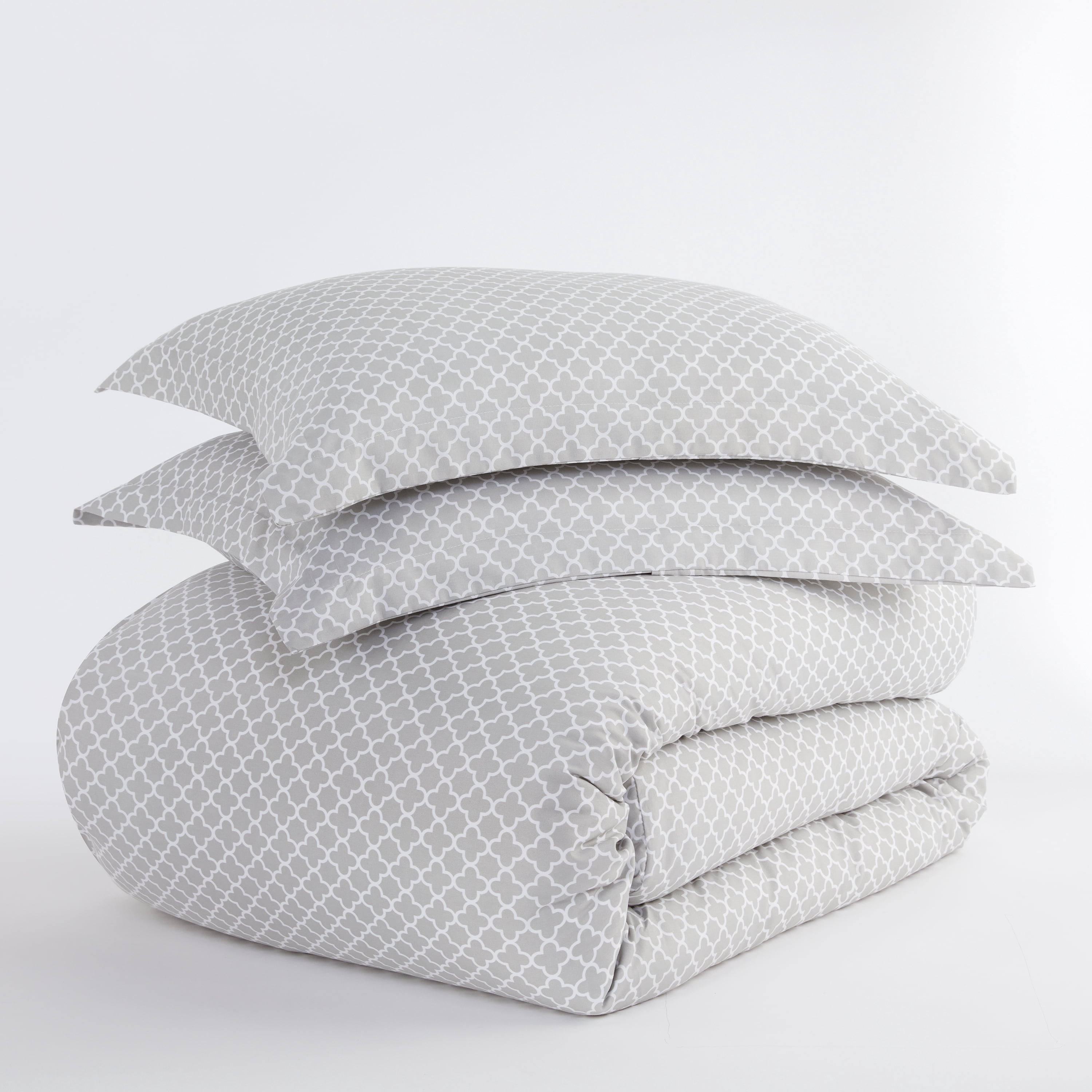 Noble Linens Gray Quatrefoil Pattern Duvet Set 3-Piece Duvet Cover Set, King/Cal King