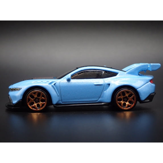 Open Box 2025 25 FORD MUSTANG GTD L BLUE 1:64 SCALE COLLECTIBLE DIORAMA DIECAST MODEL CAR