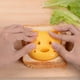 thumbnail image 5 of Fiudx Molde para Hacer Sándwiches con Forma de Oso, Molde para Hacer Pan Casero, Plástico Apto para Alimentos, Molde para Sándwiches y Bocadillos, Fomenta Una Alimentación Saludable, Herramienta de C, 5 of 6