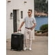 thumbnail image 4 of Maleta Samsonite Winfield 3 DLX Hardside de 25 pulgadas, color negro, 4 of 8