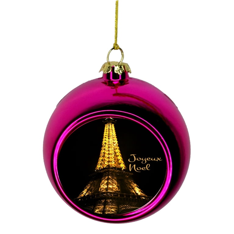 Light up Eiffel Tower Christmas decoration  Christmas lawn decorations,  Outdoor christmas decorations, Christmas decorations