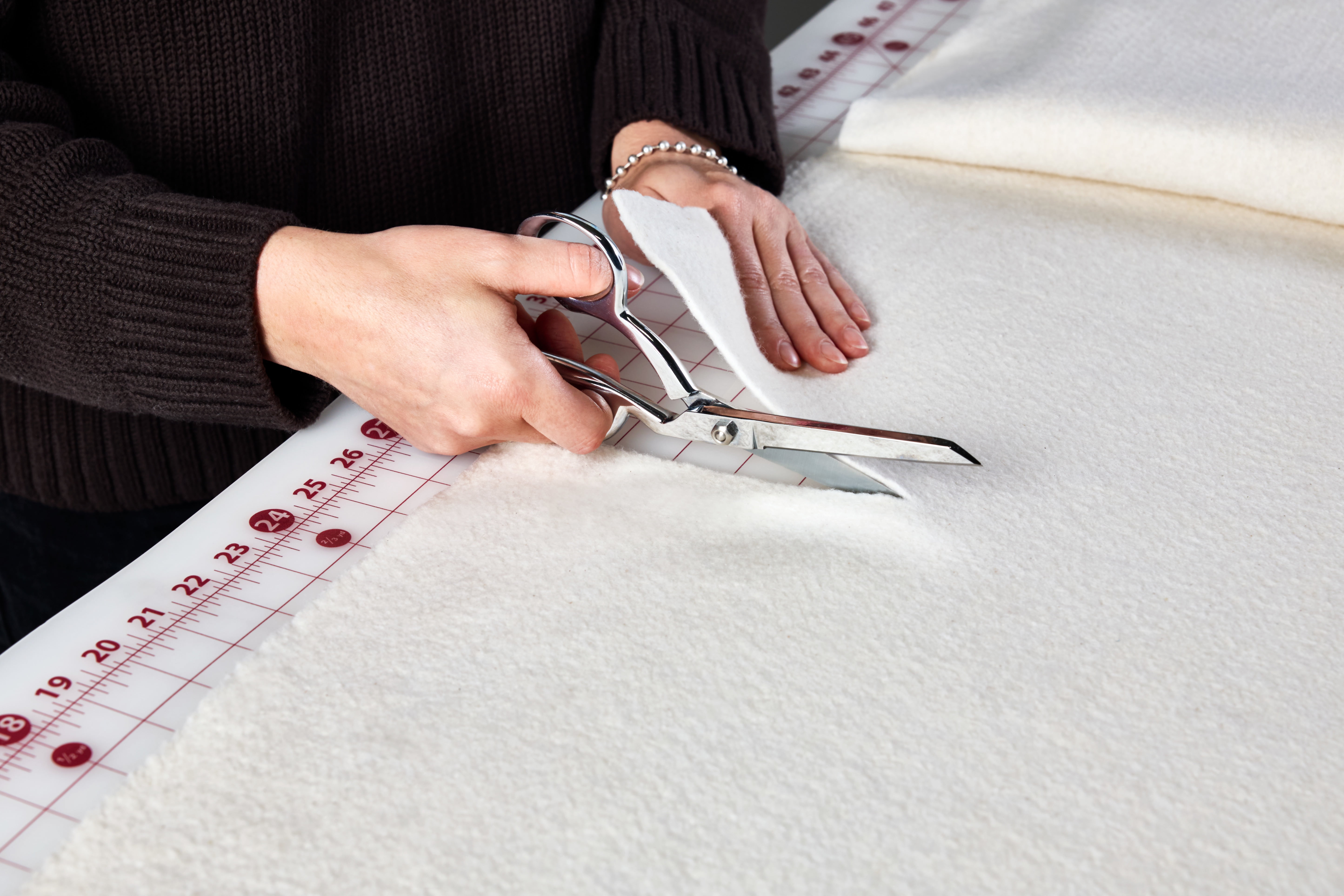 WARM 80/20 Cotton/Polyester Batting 110" x 25 Yard Bolt
