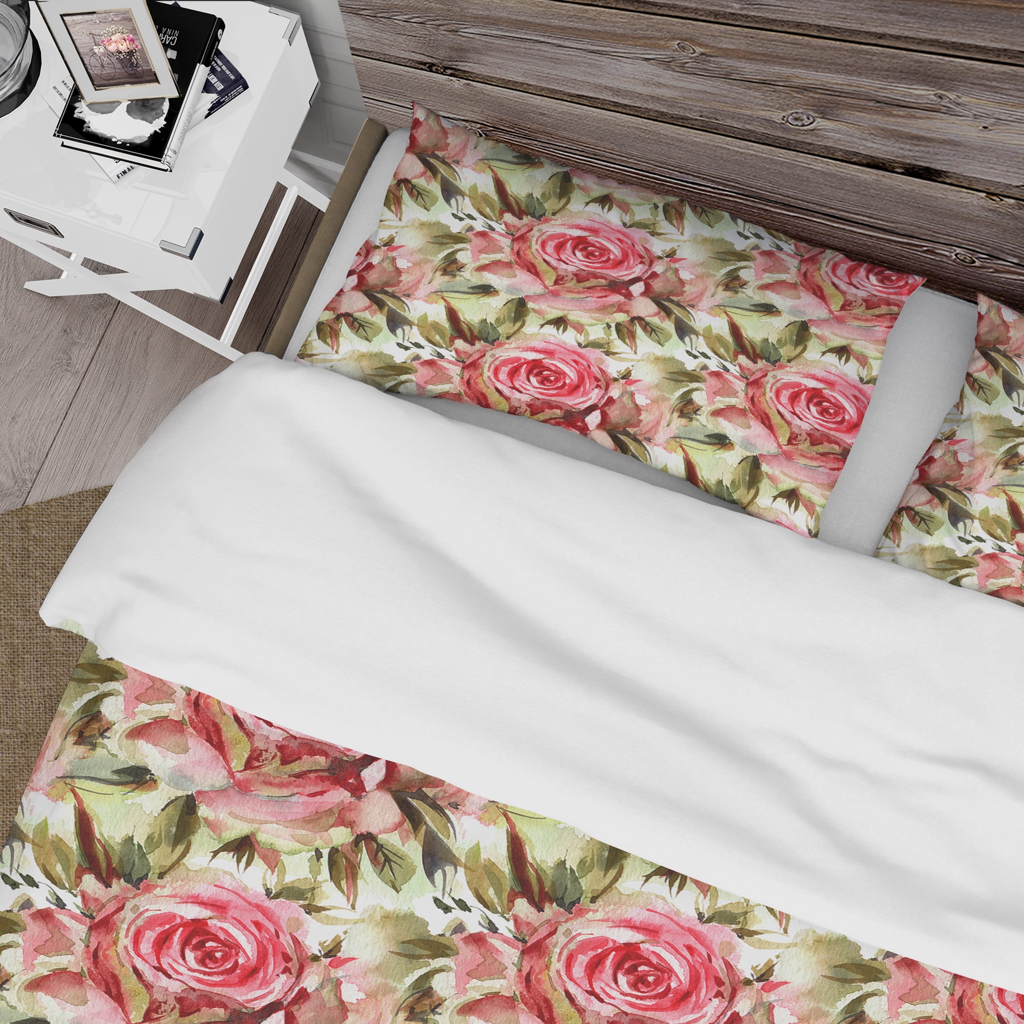Designart 'Blossomng Roses Watercolor Pattern' Floral Duvet Cover Set