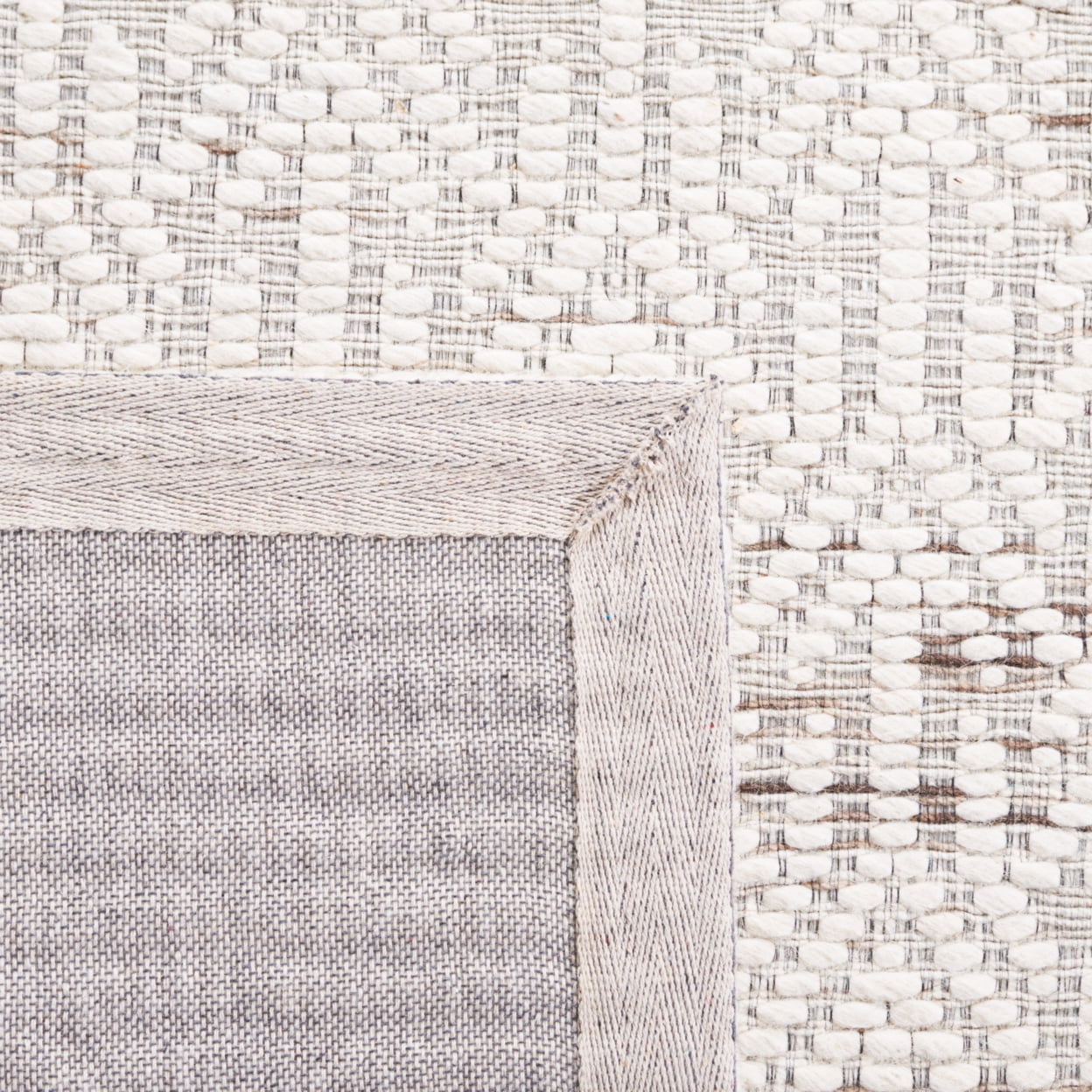 SAFAVIEH Marbella Alease Bordered Area Rug, Ivory/Beige, 4' x 6'