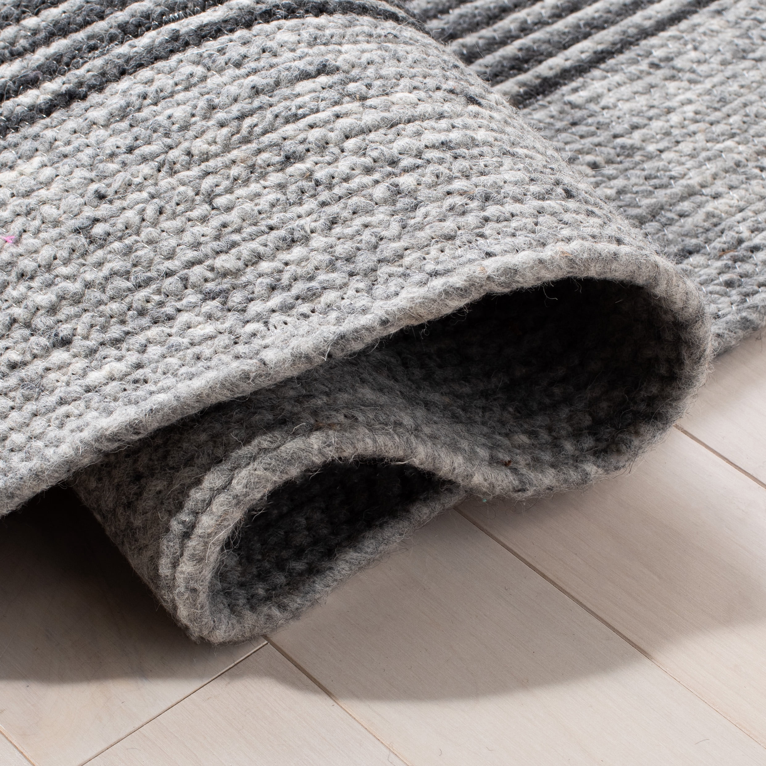 SAFAVIEH Braided Lars Geometric Reversible Area Rug, Gray/Black, 7' x 7' Round