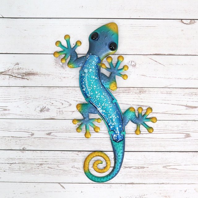 AIDUCHO Metal Gecko Decoración de pared para exteriores, lagarto, arte de jardín, decoración colgante de cristal azul para patio o valla, 15,2 pulgadas de largo Sincero Electrónica