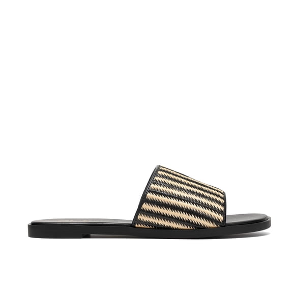 Clarks Erisia Strap2 Womens Flat Sandals