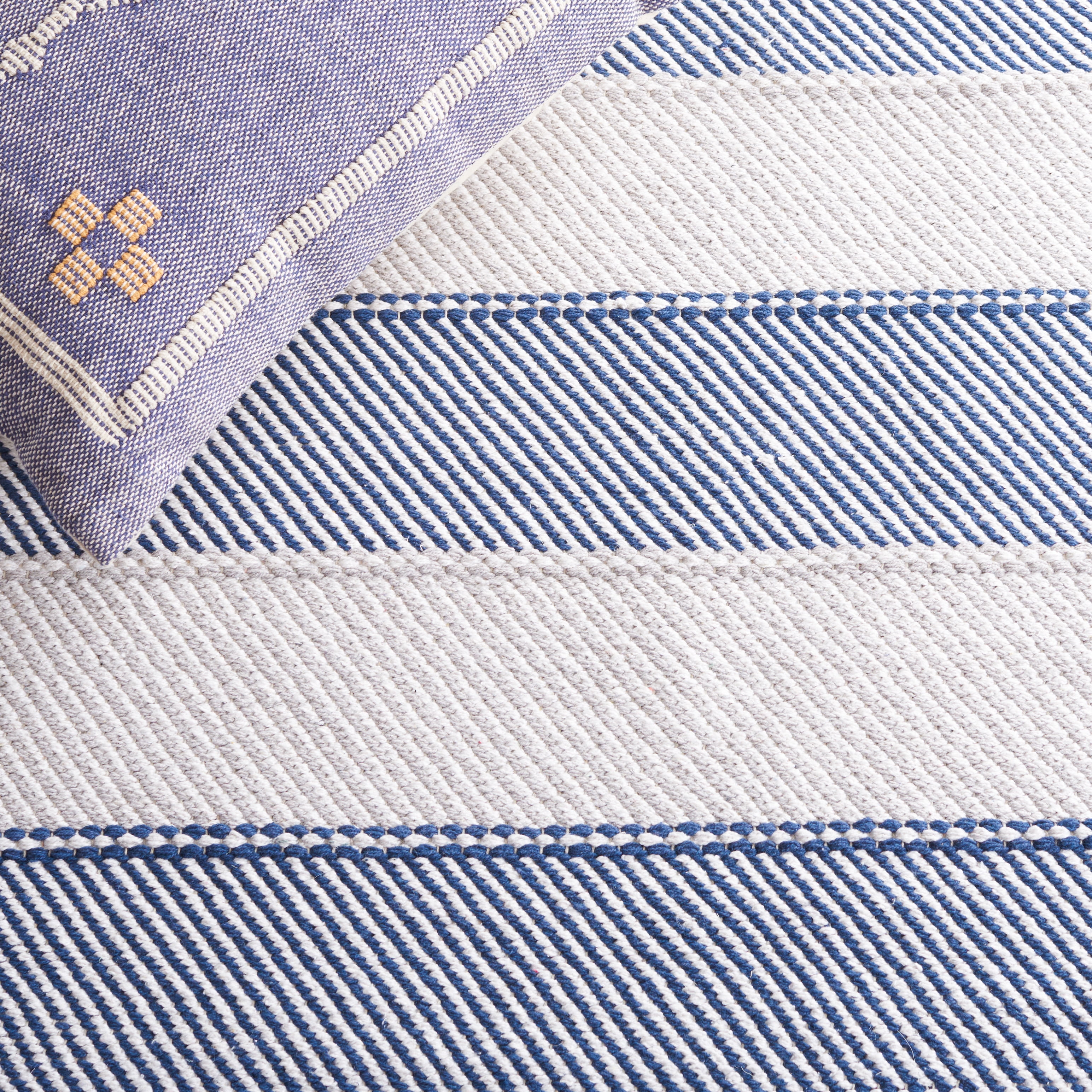 SAFAVIEH Striped Kilim Yadira Striped Cotton Area Rug, Grey/Blue, 3' x 5'