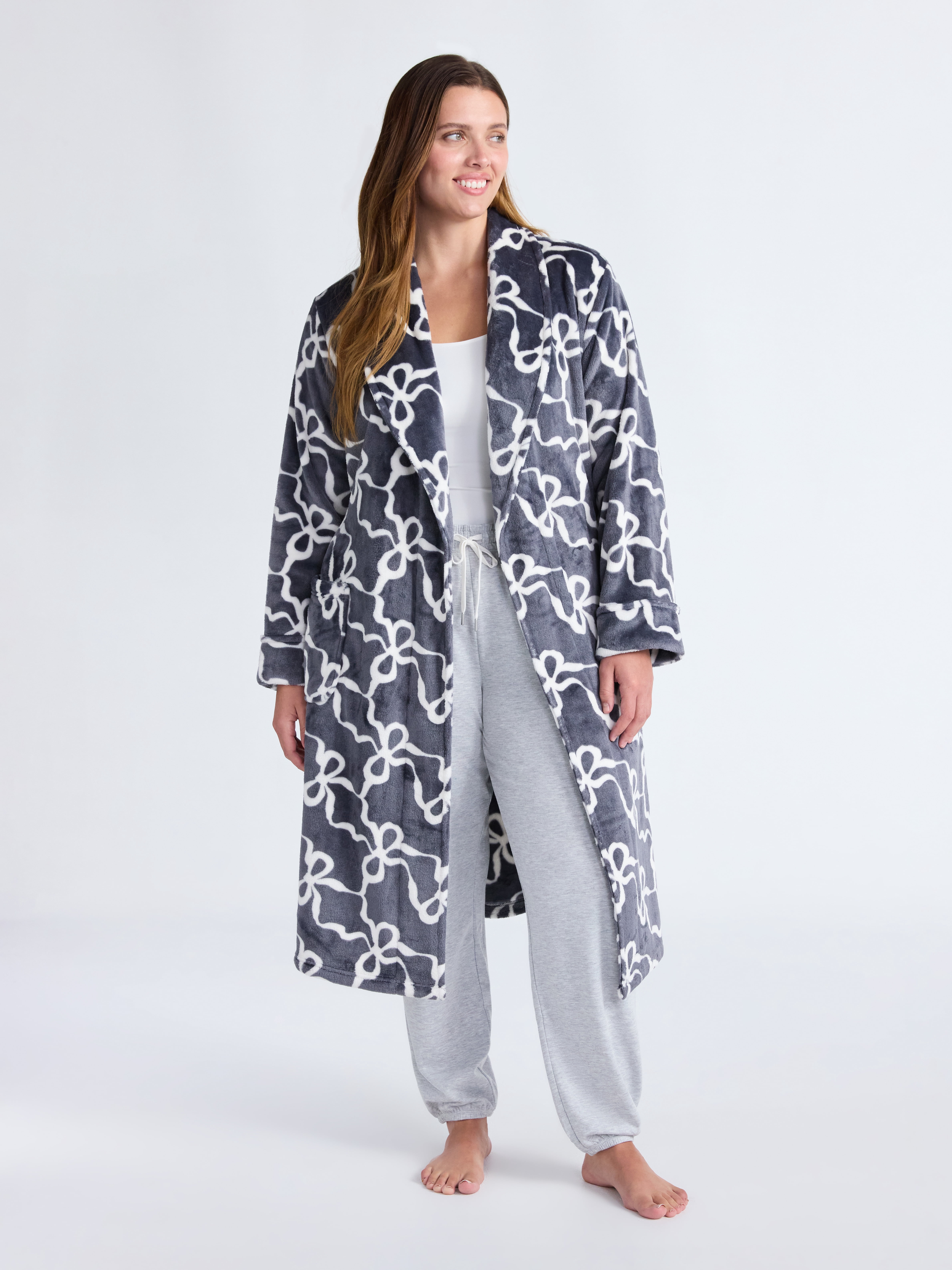 Joyspun Women's Plush Robe, Sizes S-3X